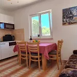 House Karmela בית נופש *