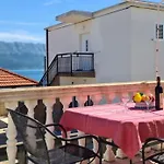 בית נופש House Karmela *