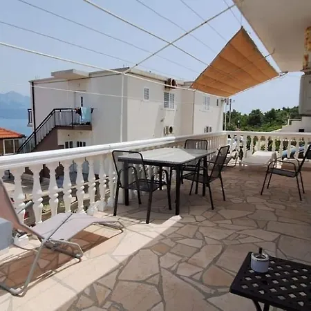 House Karmela