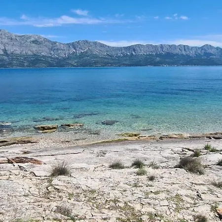 بيت للعطل House Karmela