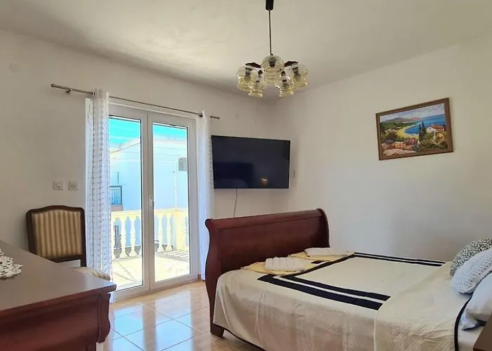 House Karmela